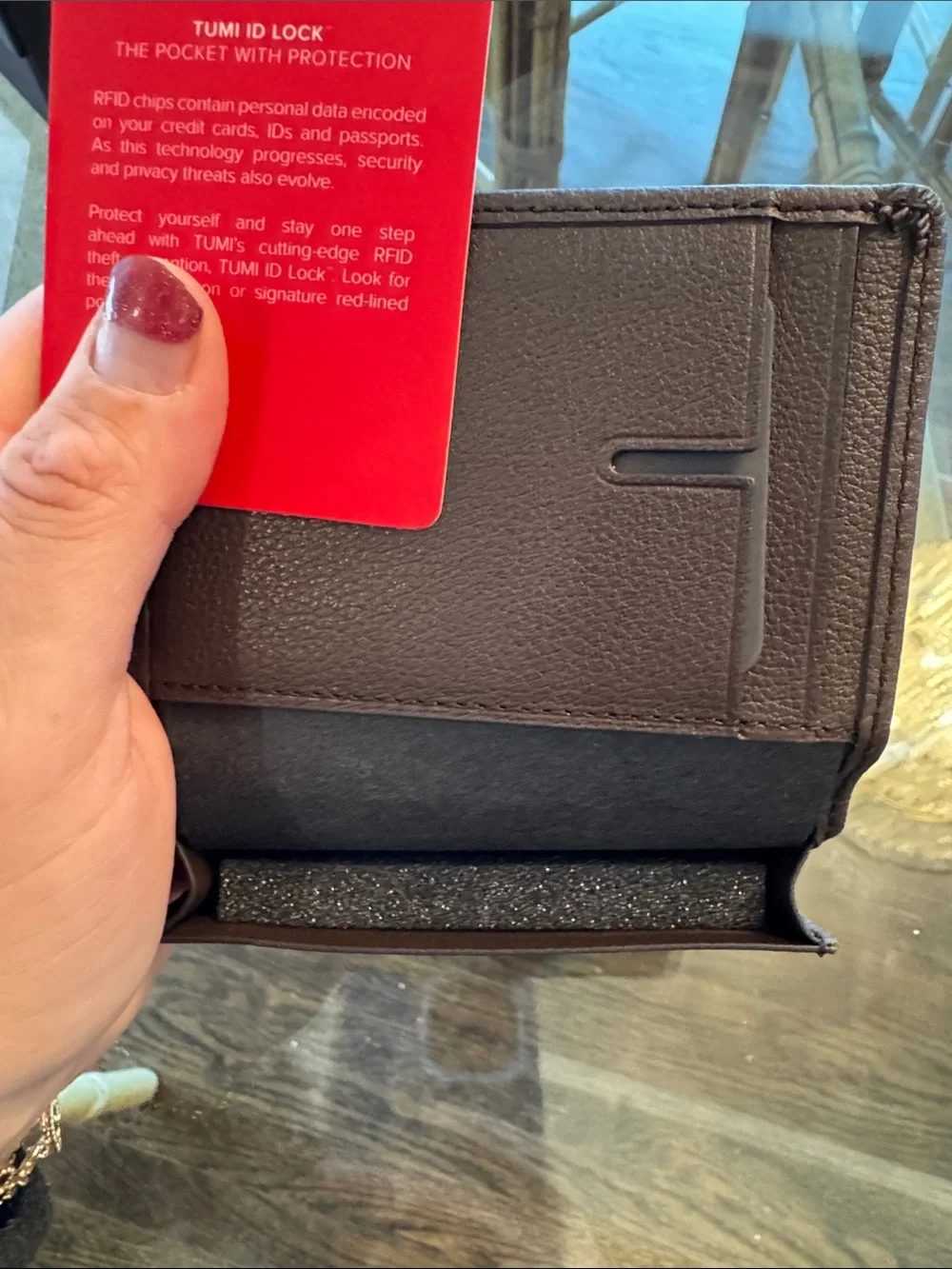 Tumi nassau slg gusseted card case dark brown textured